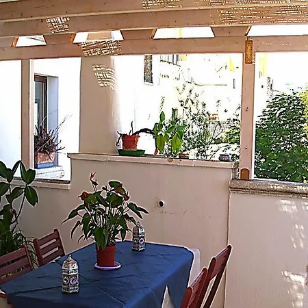 Dimora Vicolungo Oda ve Kahvaltı Ugento