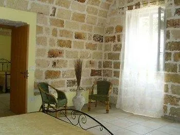 Dimora Vicolungo Bed & Breakfast