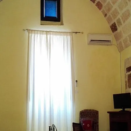B&B Dimora Vicolungo 3*